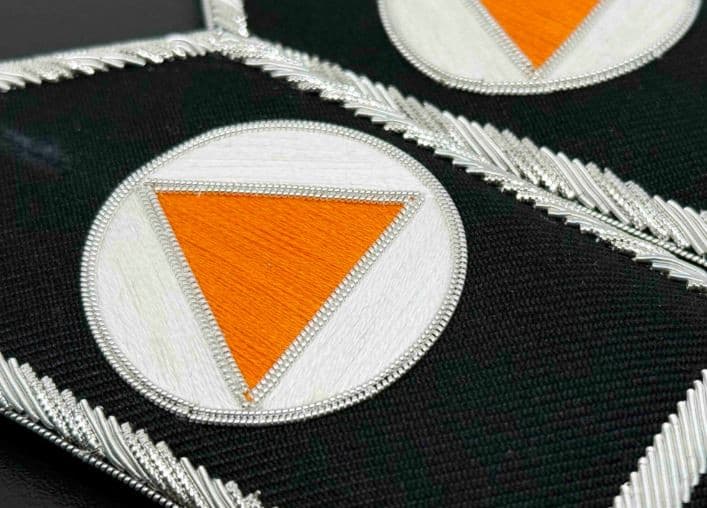 Charretera Tubo Gala Bordada Con Escudo (PAR)