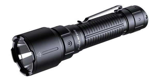 Linterna Recargable FENIX WF26R 3000 Lúmenes