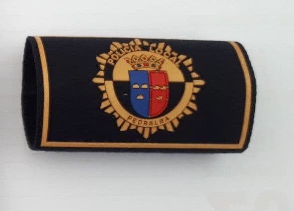 CHARRETERA TUBO BORDADA CON ESCUDO